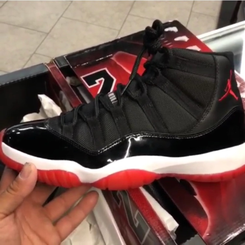 CDP Jordan Bred 11’s Sz. 10.5!!